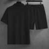 Ensemble t-shirt et short à col en V et demi-zip pour homme Manfinity Homme – Image 2