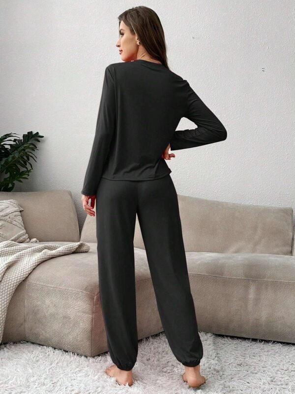 Ensemble pyjama 2 pièces pour femme – Image 2